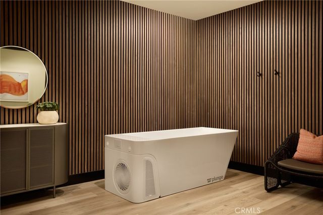 21010 Erwin Street PH745, Woodland Hills, CA 91367