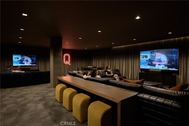 21010 Erwin Street PH745, Woodland Hills, CA 91367