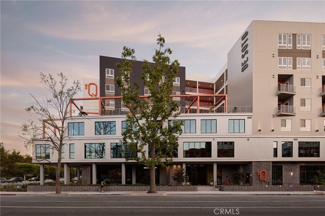 21010 Erwin Street PH745, Woodland Hills, CA 91367