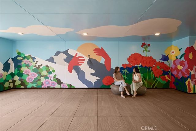 21010 Erwin Street PH745, Woodland Hills, CA 91367