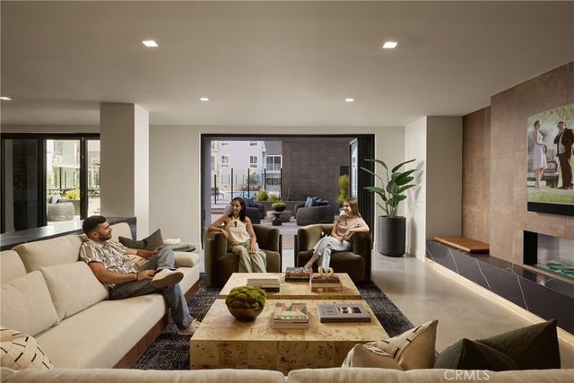 21010 Erwin Street PH745, Woodland Hills, CA 91367