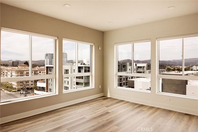 21010 Erwin Street PH745, Woodland Hills, CA 91367