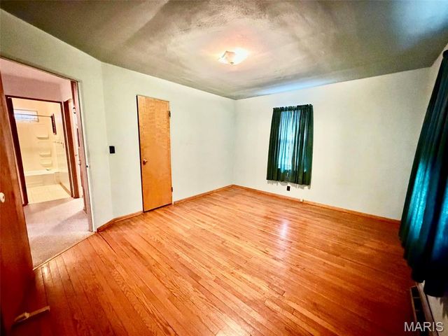 367 Elble Avenue, Wood River, IL 62095