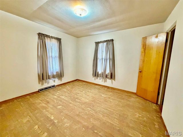 367 Elble Avenue, Wood River, IL 62095