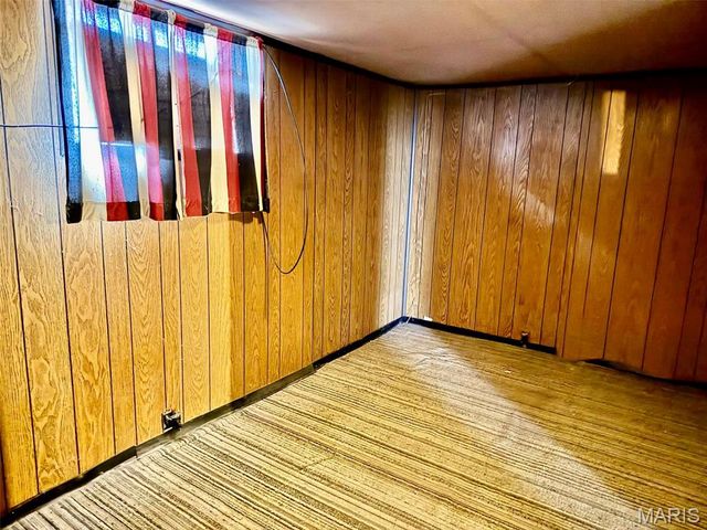 367 Elble Avenue, Wood River, IL 62095