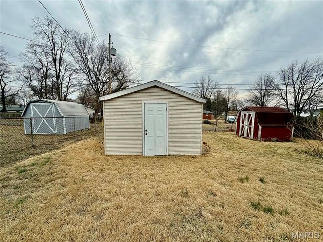 367 Elble Avenue, Wood River, IL 62095