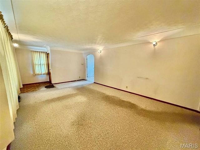 367 Elble Avenue, Wood River, IL 62095