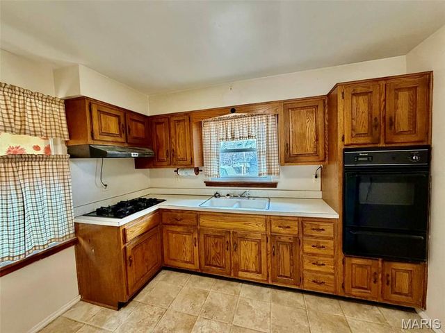 367 Elble Avenue, Wood River, IL 62095