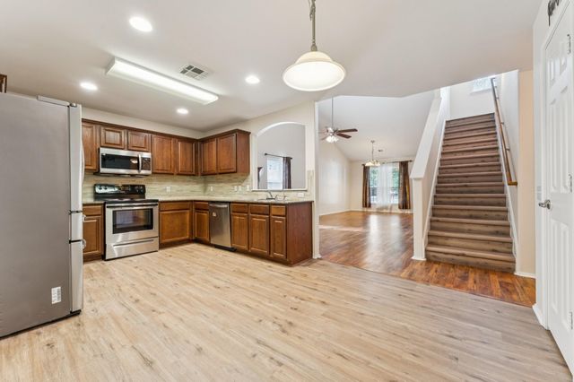 9004 Postvine DR, Austin, TX 78724