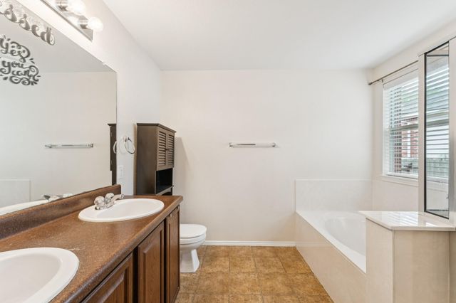 9004 Postvine DR, Austin, TX 78724