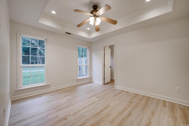 29 Broadmoor Circle, Cabot, AR 72023