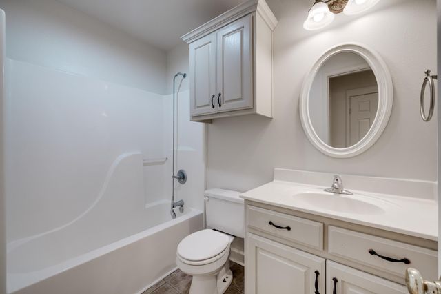 29 Broadmoor Circle, Cabot, AR 72023
