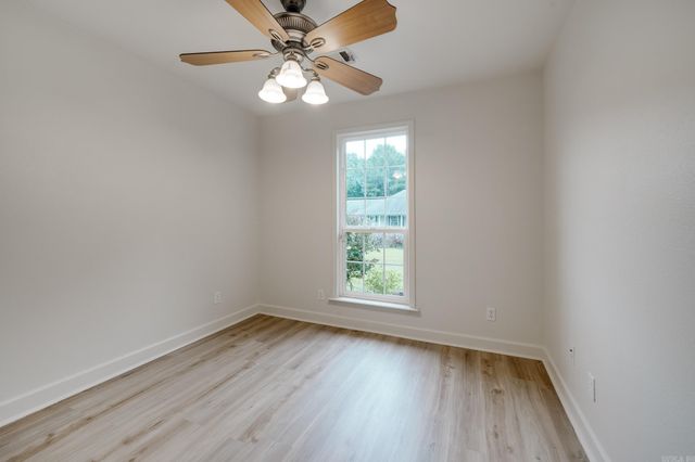 29 Broadmoor Circle, Cabot, AR 72023