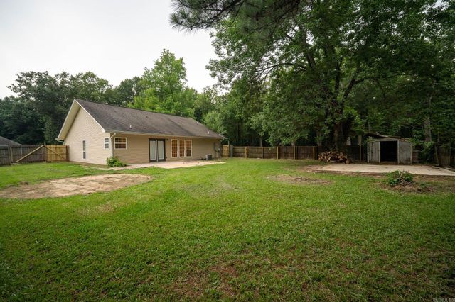 29 Broadmoor Circle, Cabot, AR 72023