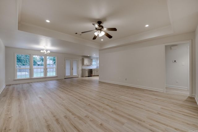 29 Broadmoor Circle, Cabot, AR 72023
