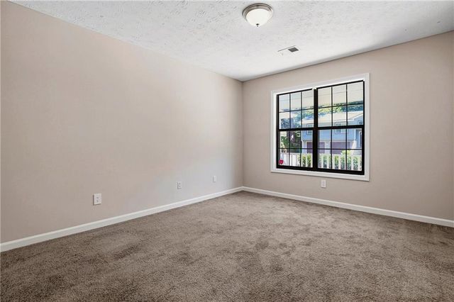 767 Pepperwood Trail, Stone Mountain, GA 30087