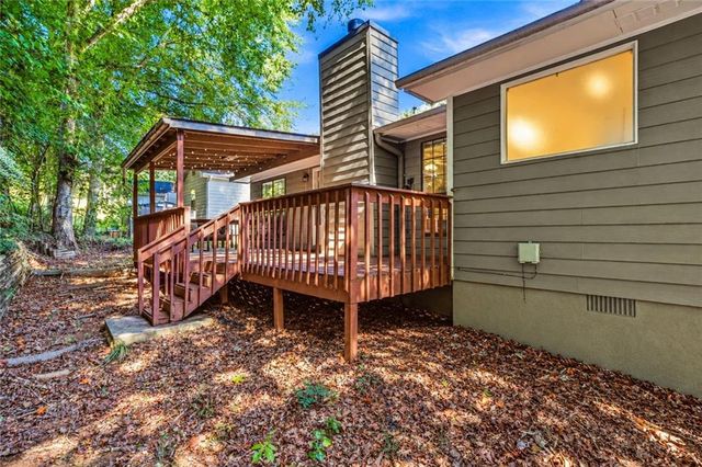 767 Pepperwood Trail, Stone Mountain, GA 30087