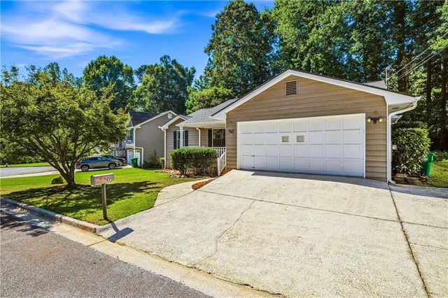 767 Pepperwood Trail, Stone Mountain, GA 30087