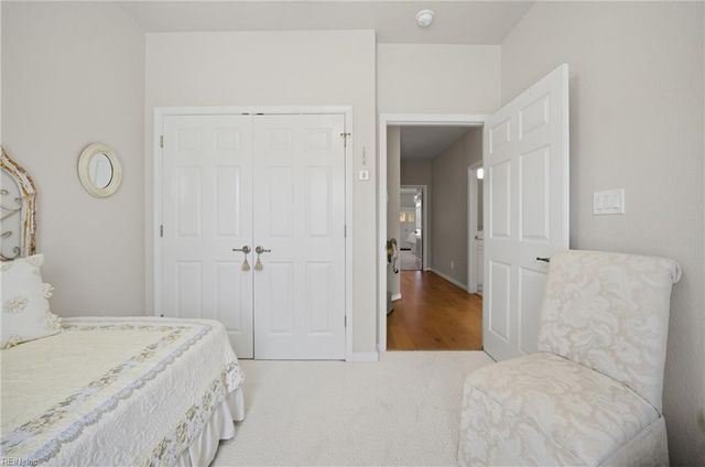 518 Dunning LN, Chesapeake, VA 23322