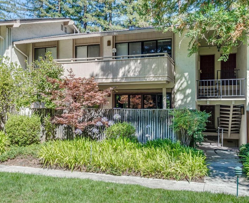 20720 4th Street 8, Saratoga, CA 95070