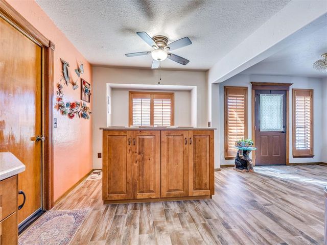 1400 E Main Street, Moore, OK 73160