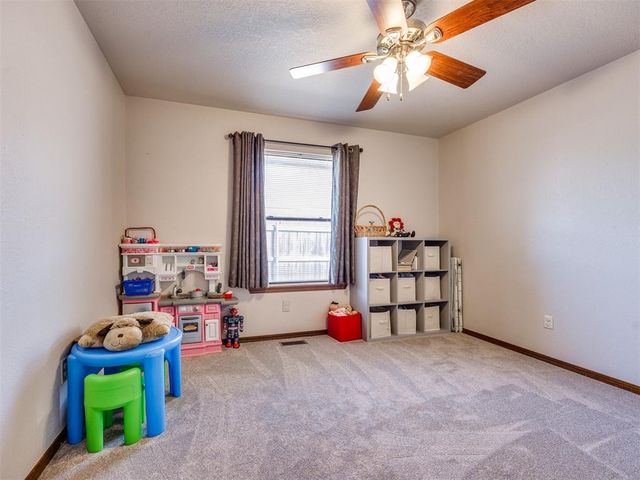 1400 E Main Street, Moore, OK 73160