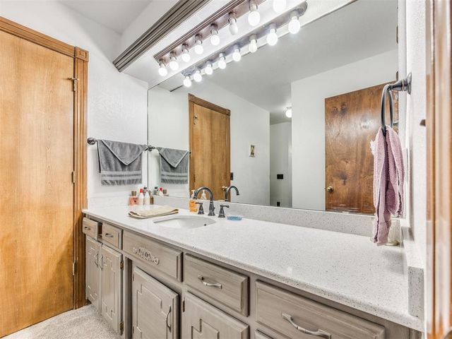 1400 E Main Street, Moore, OK 73160