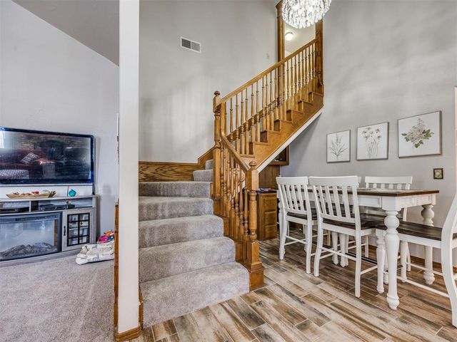 1400 E Main Street, Moore, OK 73160