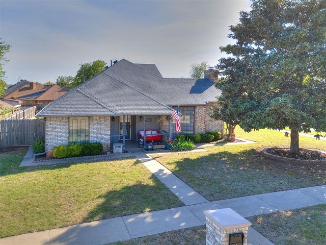 1400 E Main Street, Moore, OK 73160
