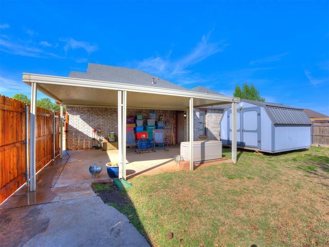 1400 E Main Street, Moore, OK 73160