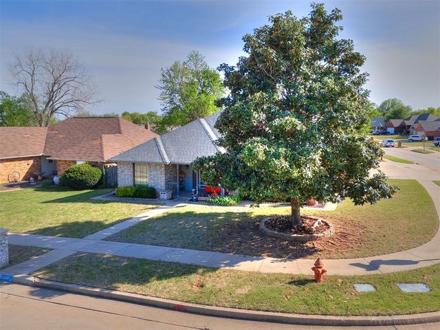 1400 E Main Street, Moore, OK 73160