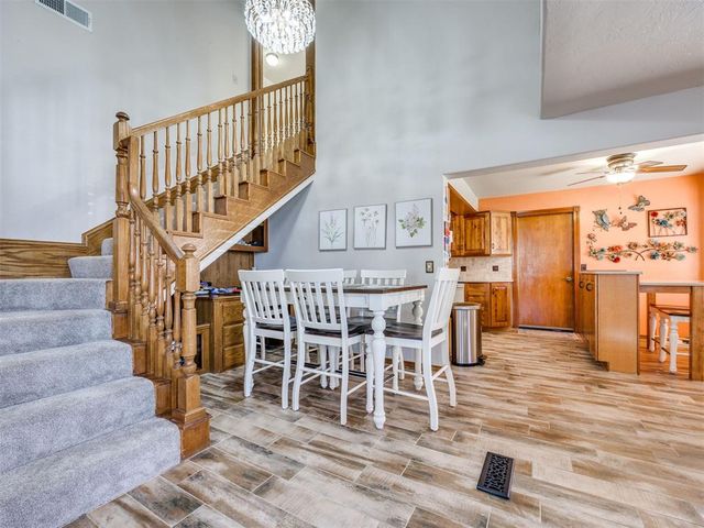 1400 E Main Street, Moore, OK 73160