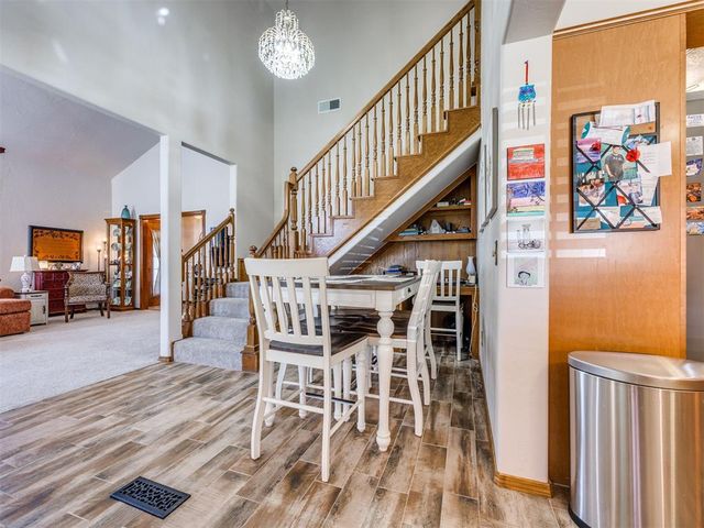 1400 E Main Street, Moore, OK 73160