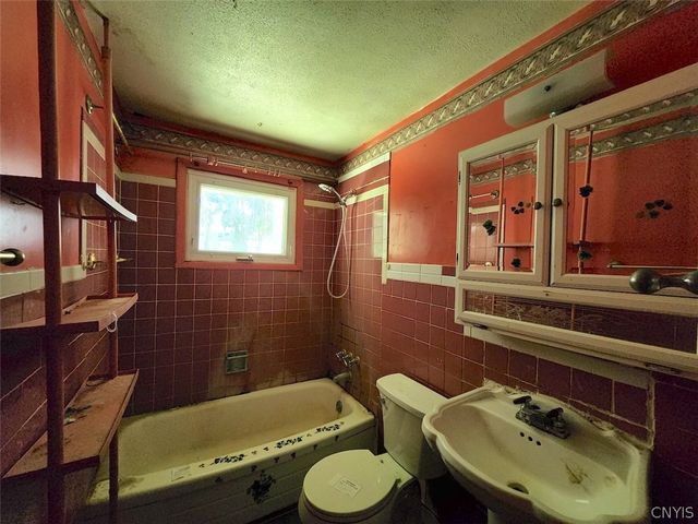 151 Slayton Avenue, Syracuse, NY 13205