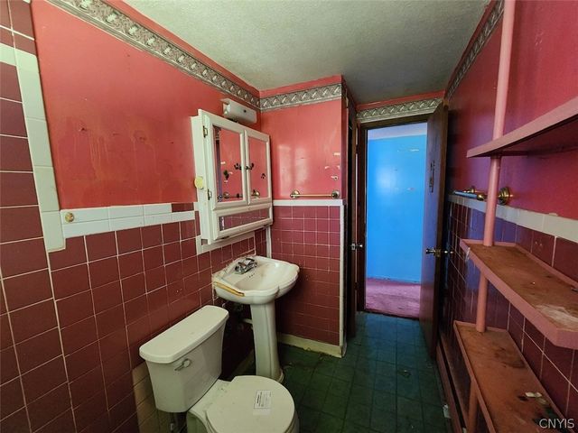 151 Slayton Avenue, Syracuse, NY 13205