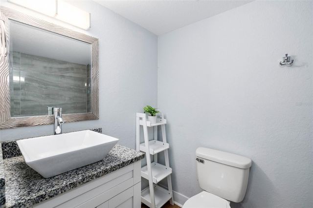 2606 W HENRY AVENUE, Tampa, FL 33614