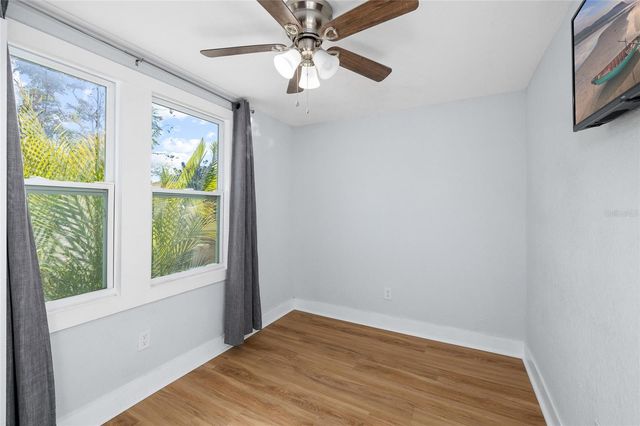 2606 W HENRY AVENUE, Tampa, FL 33614