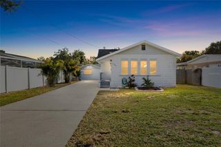 2606 W HENRY AVENUE, Tampa, FL 33614