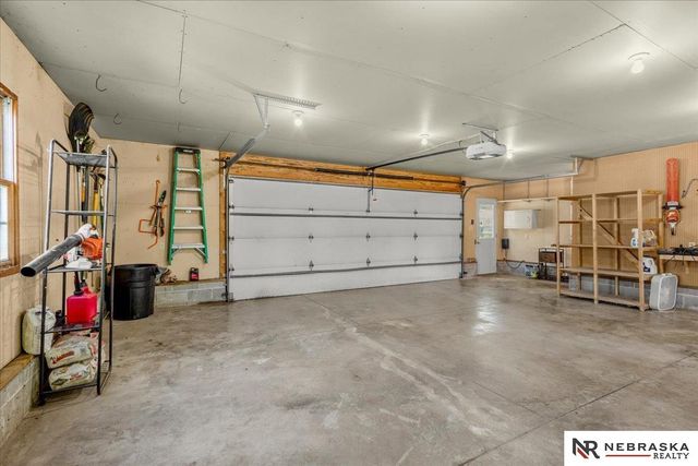 520 W 19th Street, Fremont, NE 68025