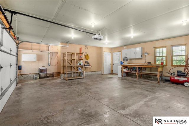 520 W 19th Street, Fremont, NE 68025