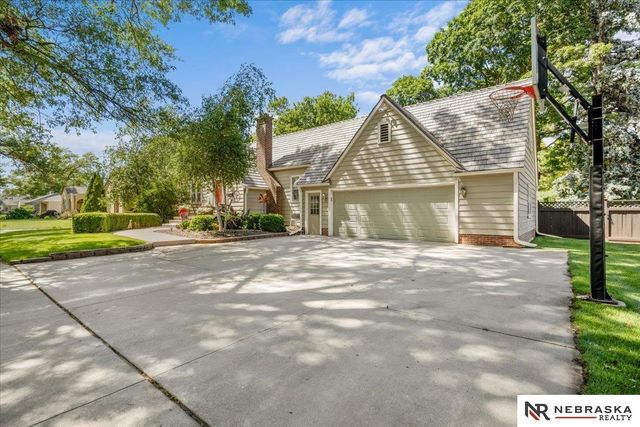 520 W 19th Street, Fremont, NE 68025