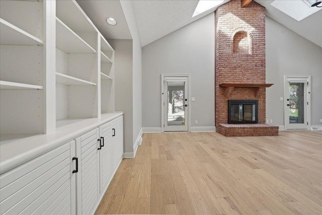 4202 Brentwood Drive, Valparaiso, IN 46383