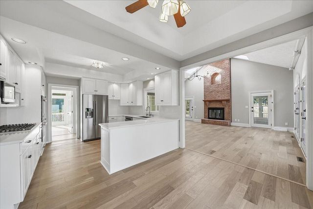 4202 Brentwood Drive, Valparaiso, IN 46383