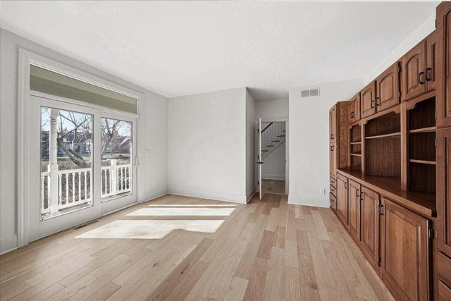 4202 Brentwood Drive, Valparaiso, IN 46383