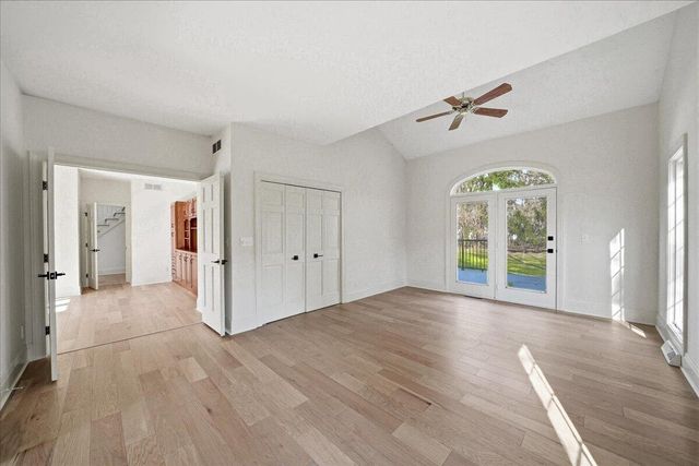 4202 Brentwood Drive, Valparaiso, IN 46383