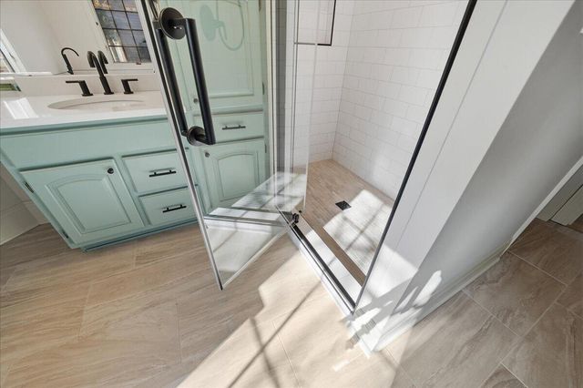 4202 Brentwood Drive, Valparaiso, IN 46383