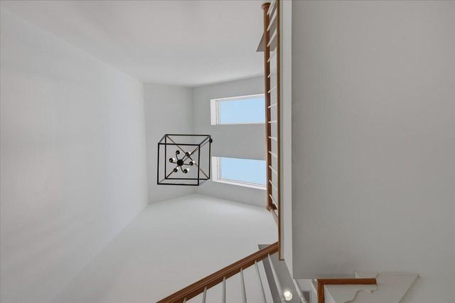 4202 Brentwood Drive, Valparaiso, IN 46383