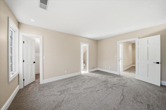 4202 Brentwood Drive, Valparaiso, IN 46383