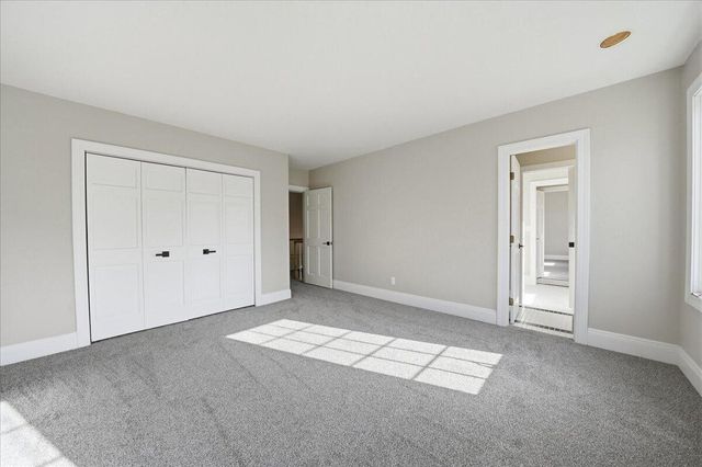 4202 Brentwood Drive, Valparaiso, IN 46383