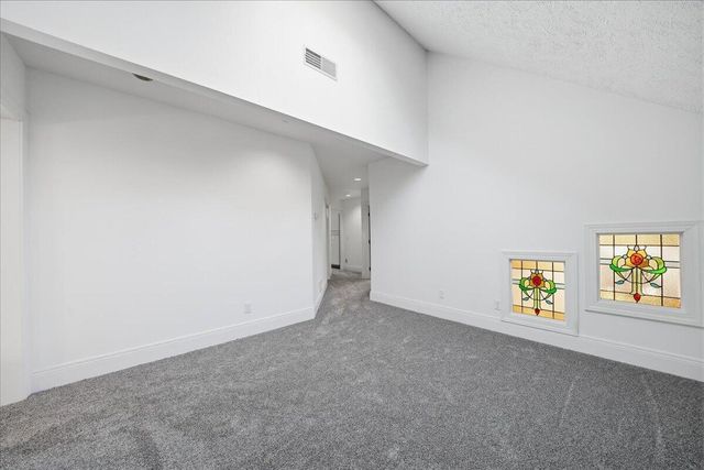 4202 Brentwood Drive, Valparaiso, IN 46383